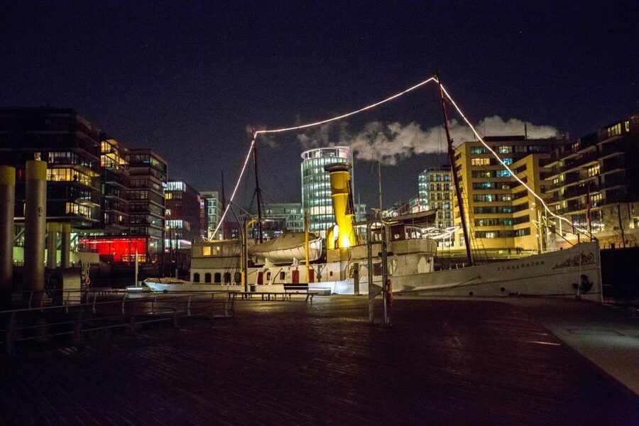 Hamburg: Speicherstadt and HafenCity 2-Hour Tour - Teekontor and the Stories About Coffee and Tea