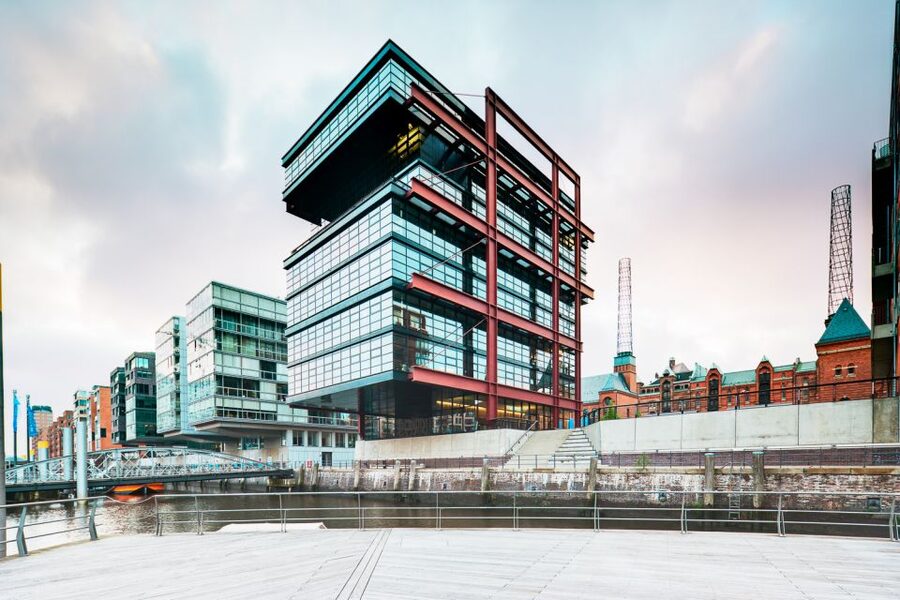 Hamburg: Speicherstadt and HafenCity Tour - First act: reading Speicherstadt warehouse architecture