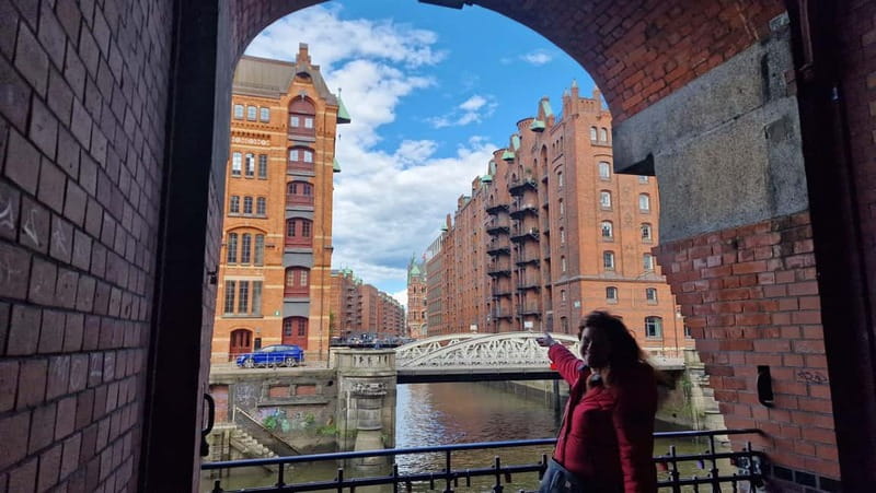 Hamburg: Speicherstadt, HafenCity + Elbphilharmonie Tour - Elbphilharmonie outside tour: what you get, what you still can do