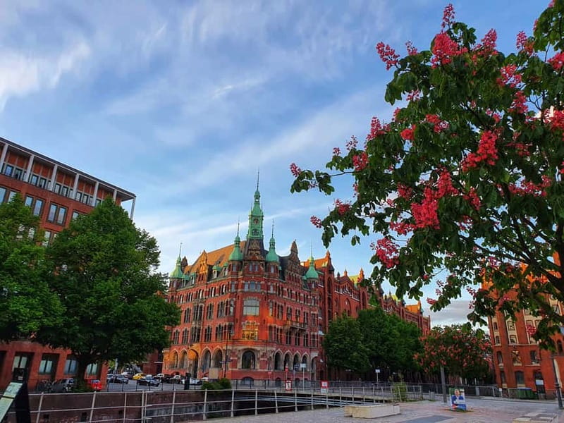 Hamburg: Speicherstadt, HafenCity + Elbphilharmonie Tour - Price and value: is $23 worth it for this Hamburg mix?