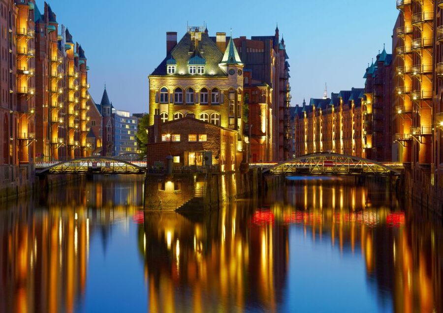 Hamburg: Speicherstadt Walking Tour with Coffee Tasting - Speicherstadt on Foot: UNESCO Warehouses and Trading Logic