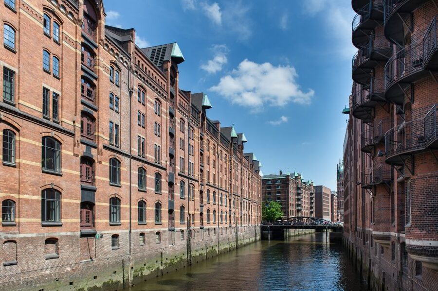 Hamburg: Speicherstadt Walking Tour with Coffee Tasting - Carpet, Craft, and Chocolate Stops: Merchandise Culture in Action