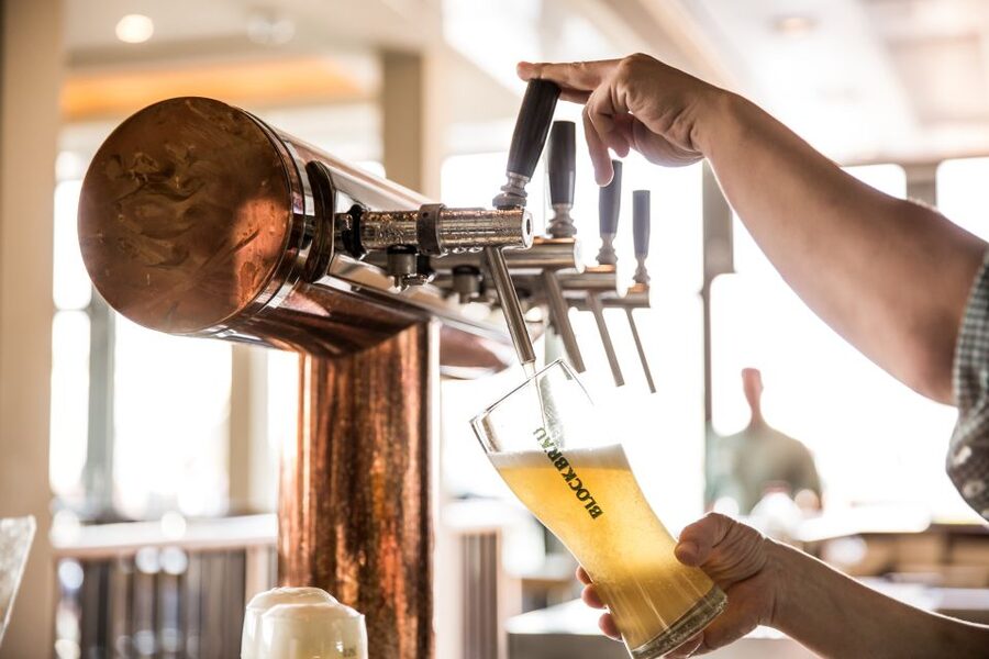 Hamburg: St. Pauli Breweries Walking Tour with Tastings - Beer History Facts From Around the World, Explained in Plain German