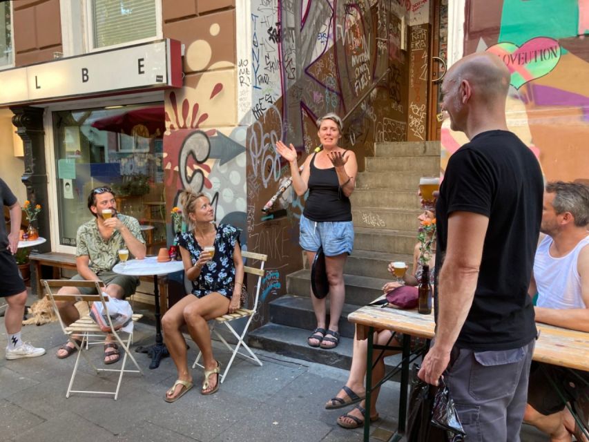Hamburg: St. Pauli District and Beer Tour - St. Pauli on foot: from Hanseatic beer roots to modern drinking culture