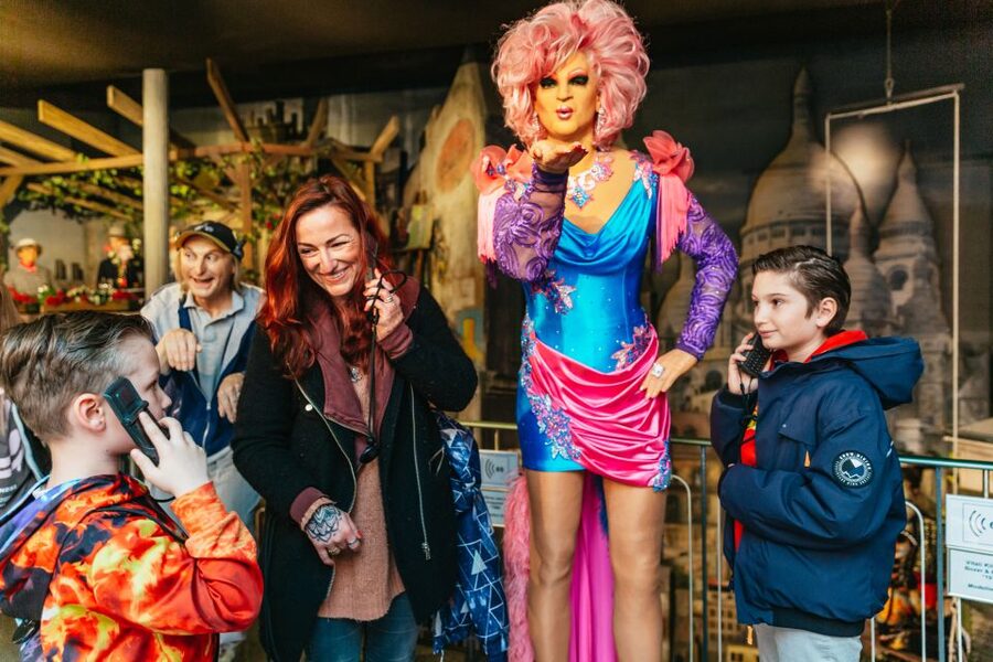 Hamburg: Ticket to the Panoptikum Waxworks - Panoptikum in St. Pauli: A compact attraction with big variety