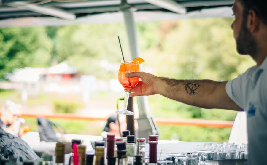 Heidelberg: Breakfast boat cruise - Weather, rain or shine, and what to bring