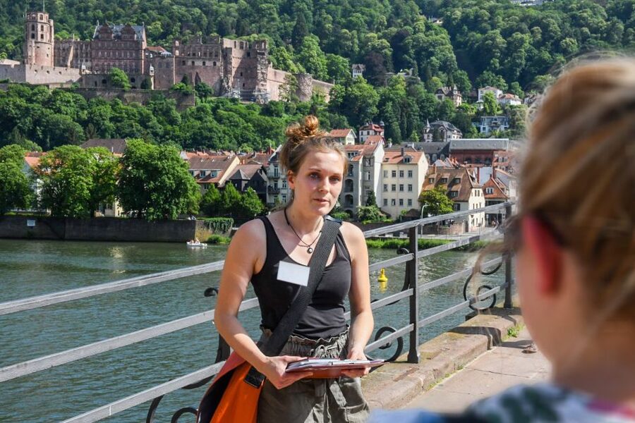 Heidelberg: Entertaining Guided Tour to Old Town Highlights - A Renaissance Thread Through the Story of Victor Hugo