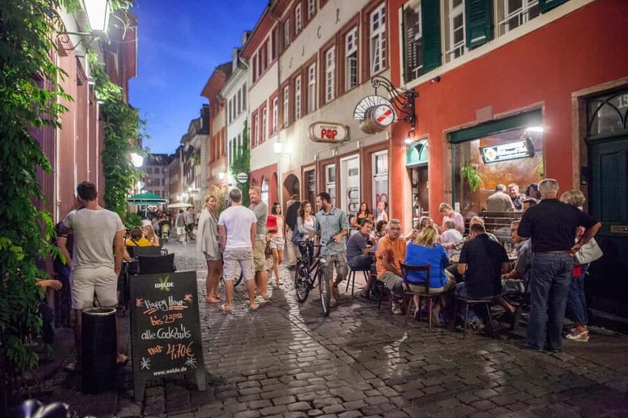 Heidelberg: Pub crawl through the old town, drinks included - The 150-minute flow: where the night actually goes
