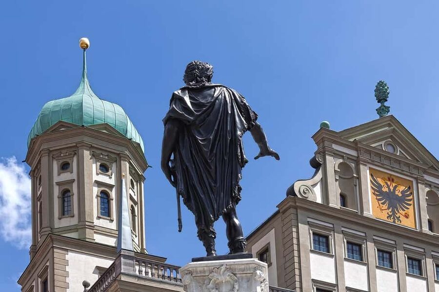Historical Walking Tour of Augsburg / Historische Führung - Rathausplatz start, Town Hall highlights, and what the tour does best
