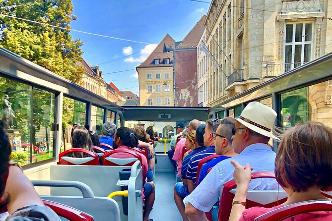 Hop-On Hop-Off Tour CitySightseeing Munich - How the red, purple, and blue routes actually flow through Munich