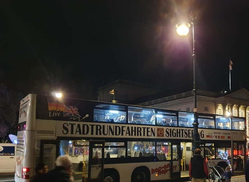 „Illuminiertes Berlin“: Lichterfahrt mit Livekommentar - Hauptbahnhof, Schloss Bellevue, and Siegessäule After Dark