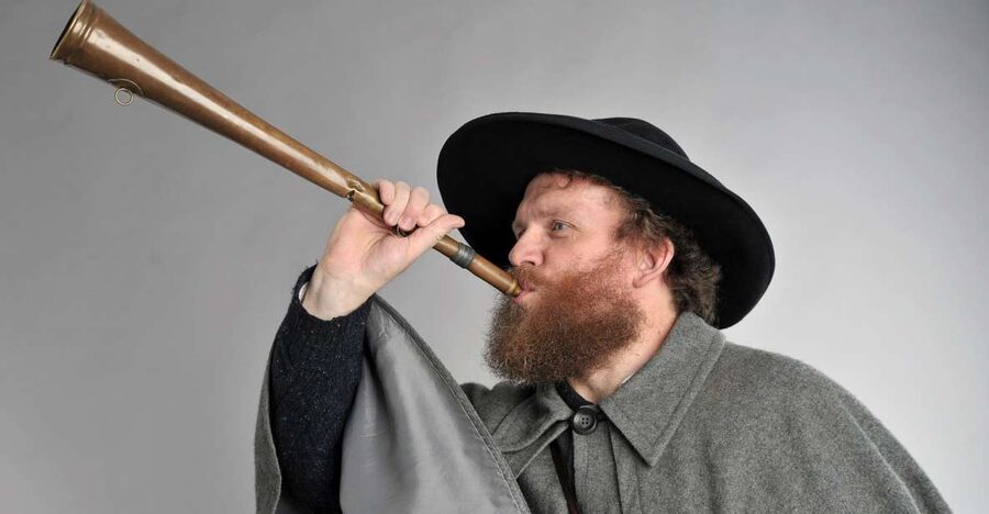Leipzig: 1.5-Hour Public Tour with Night Watchman Bremme - Where the tour starts, and what to expect in the first minutes