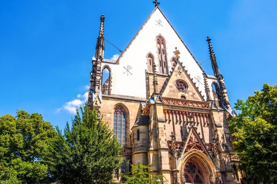 Leipzig: 2-Hour Guided Walking Tour in German - Augustus Square and the opera, Gewandhaus, and Nikolai Church story