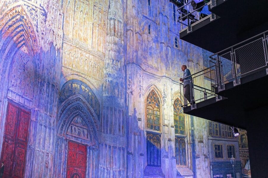 Leipzig: 360° Panorama THE CATHEDRALE OF MONET ticket - Behind the scenes: how a 6 x 2 meter oil painting becomes a 360° world
