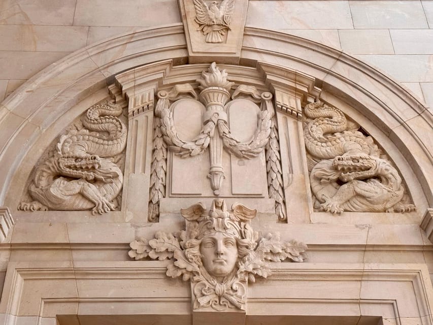 Leipzig: Guided tour of the Federal Administrative Court - President’s Apartment Ballroom: Ceremony Meets Governance