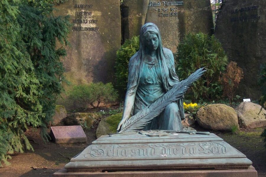 Leipzig: Guided Tour of the Southern Cemetery - Meeting at the Main Entrance, How the Tour Really Starts