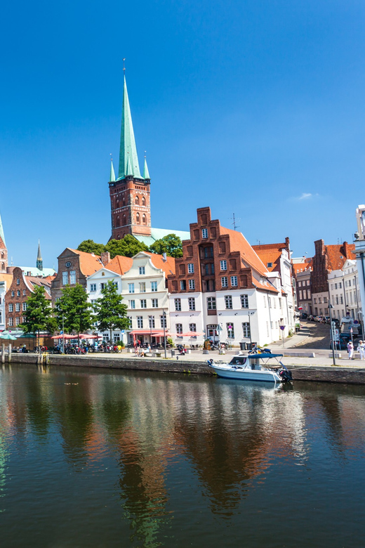 Lübeck: 1-Hour Splash Bus City Tour - Land Views: Hanseatic Sights From the Road