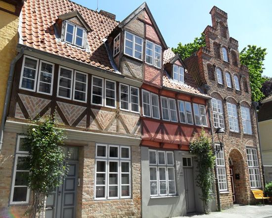 Lübeck: Hanseatic League History Walking Tour - Fortifications, salt storehouses, and the Trave Harbour story