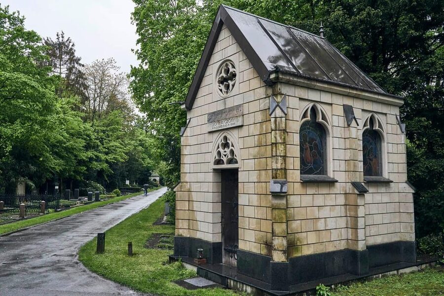 Melaten Friedhof: Guided tour with all senses - Key things I’d circle before you go