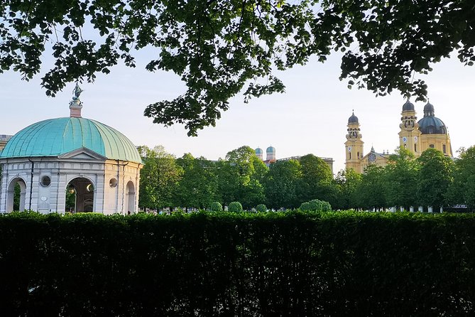 Mini Classic Bike Tour @ 4pm incl. Beer Garden & Surfers 2,5 hrs - Why this 4pm Mini Classic ride works for Munich