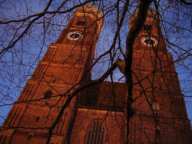 Munich: 3-Hour Culinary Nightwatch Tour - A medieval night watchman and real Munich food, not just photos
