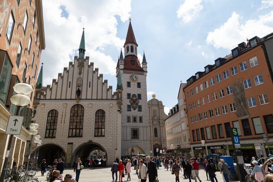 Munich: Big Bus Hop-On Hop-Off Tour by Open-Top Bus - Marienplatz and Tal: the city’s postcard center
