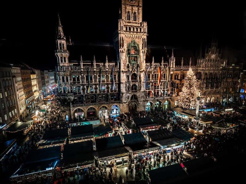 Munich: Christmas Markets Food & Drink Tour - Residenz Palace Courtyard Christmas Village: A Different Munich Mood