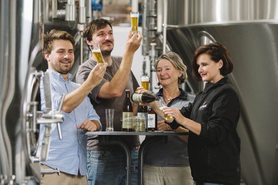 Munich: Hands-On Brewery Tour & Tasting of 4 Organic Beers - The 4 organic beer tasting flight, including an IPA
