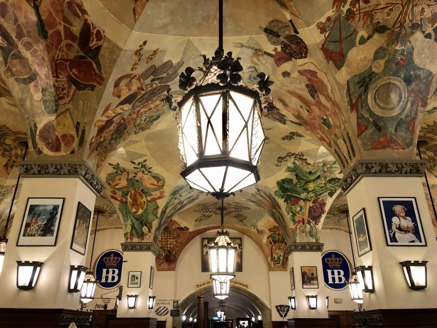 Munich: Hofbräuhaus Guided Tour with 1 Beer - Marienplatz start: walking with a guide through Old Town