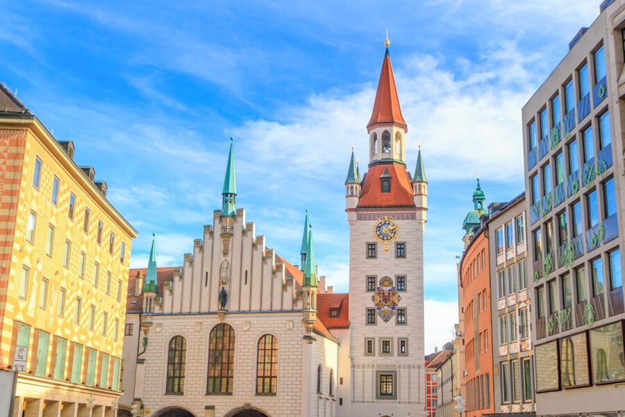 Munich Hop-On Hop-Off Tour: 1-Day or 2-Day Ticket - The upper deck and the audio guide: how to get more from the ride