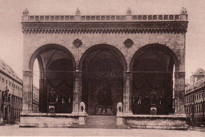 Munich in the 3rd Reich and WW2 private walking tour - Walking route and pacing: Isar Gate to Odeonsplatz