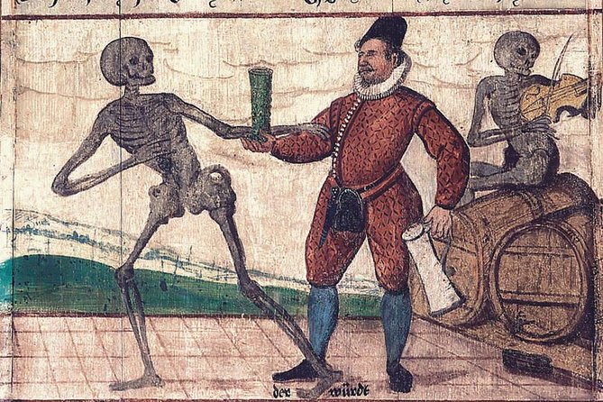 Munich Macabre Group Walking Tour - How the route works, what you’ll actually do, and what to wear