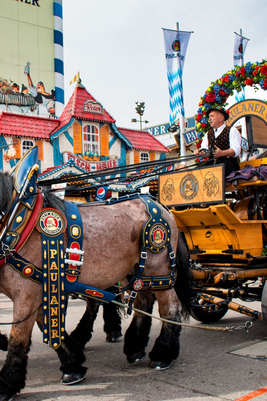 Munich: Oktoberfest Tour with Tent Reservation, Food & Beer - Key things to love about this Oktoberfest tour