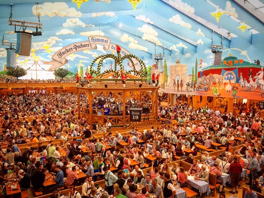 Munich: Oktoberfest Tour with Tent Reservation, Food & Beer - The included beer and meal: what you actually get, and how to plan your pace