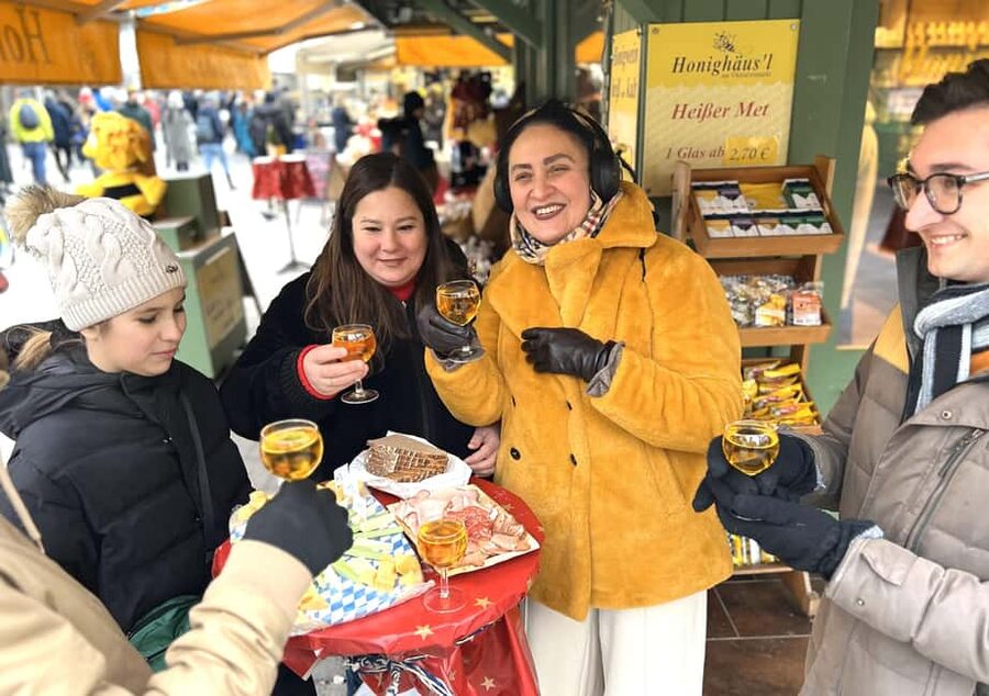 Munich: Old Town Food Tour with 10+ Tastings, Beer & Pretzel - Weisswurst breakfast ritual, and the morning vs afternoon difference