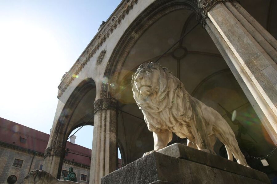 Munich: Old Town Guided Walking Tour - Frauenkirche, Where Munich’s Faith and City Identity Meet