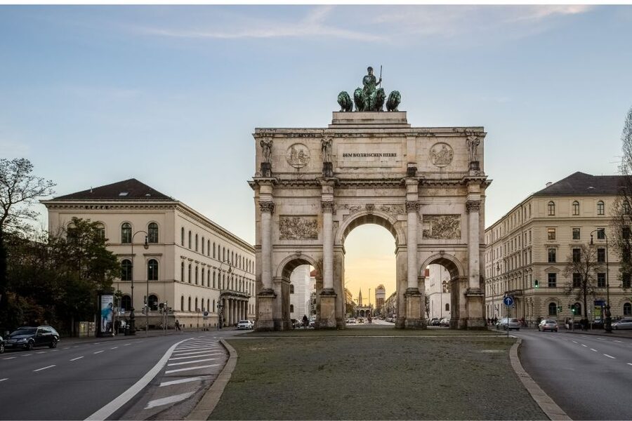 Munich : Private Walking Tour with A Guide (Private tour) - Churches, Baroque art, and the kind of history you can actually use