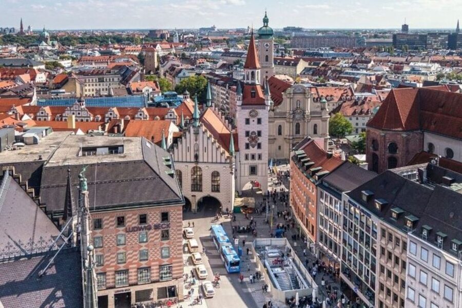 Munich : Private Walking Tour with A Guide (Private tour) - English Garden time for breaks, views, and Munich’s softer side
