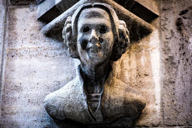 Munich: Raven Black Witches and Executioners Walking Tour - Hackenviertel and Hofstatt: the streets where fear had a job to do