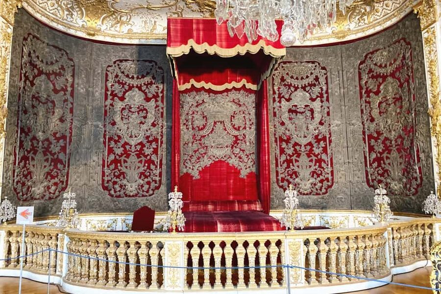 Munich: Residenz Museum Tickets and 2,5-hour Guided Tour - What the Licensed Guide Really Adds (Beyond Facts)