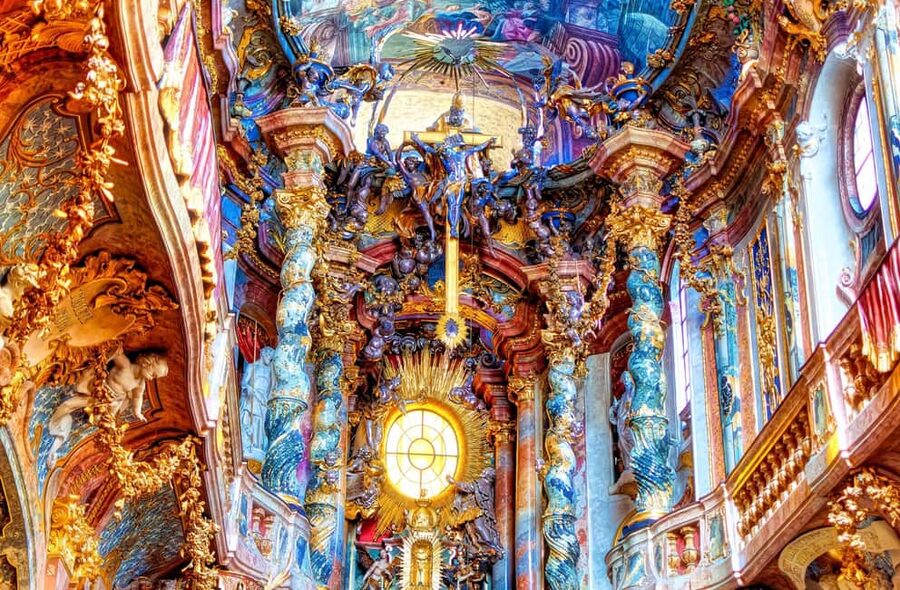 Munich: Residenz Museum Tickets and 2,5-hour Guided Tour - Comfortable Shoes, Light Luggage, and Weather Reality