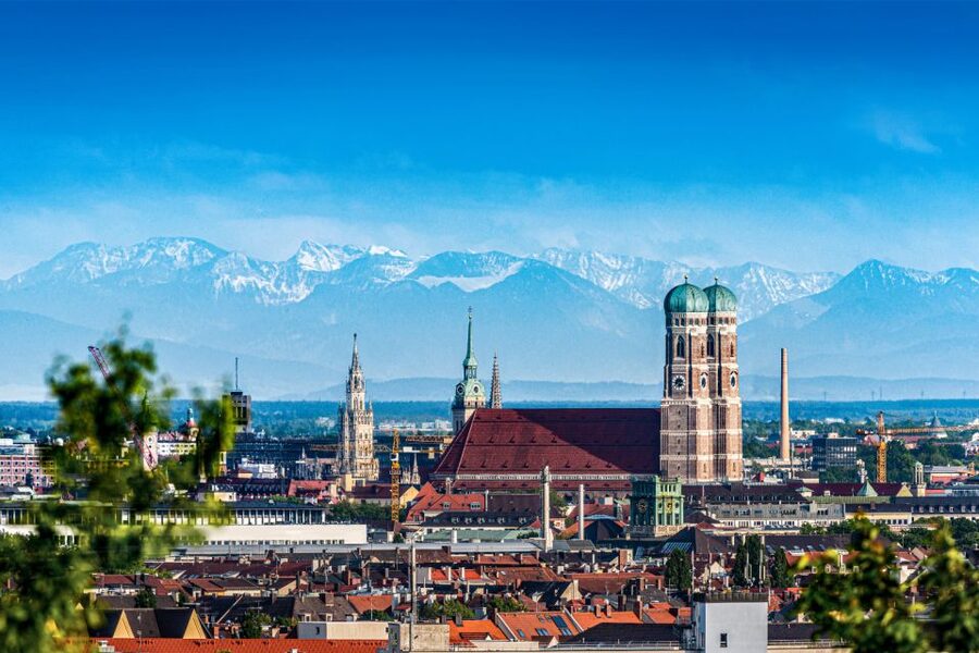 Munich: Scavenger Hunt Self-Guided Tour - Marienplatz and the two town halls: your puzzle playground in the city’s core