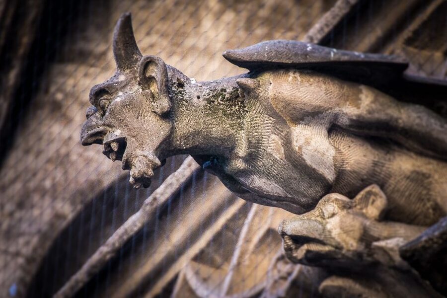 Munich: Spooky Tour of Old Town in German - Angers Quarter to Hackenviertel, Lanes Where the City Keeps Secrets