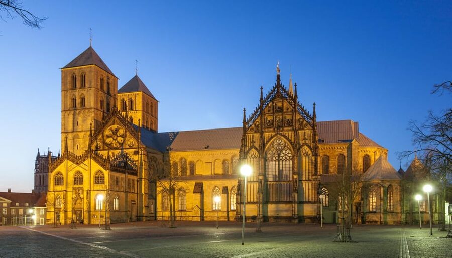 Münster: Nachtwächter-Führung (Erlebnistour) - Who Should Book This Tour (and Who Might Skip It)