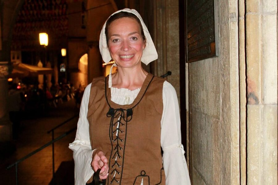 Münster: Night watchman tour through the picturesque old town by lantern light - Meeting Point Under the Pointed Arches at Münster’s Town Hall