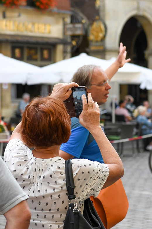 Münster: Old Town Highlights Guided Tour - Key highlights to look for on this tour