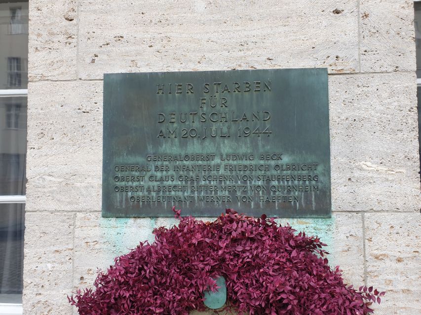Nazi Berlin and the Jewish Community Tour - A 3-hour route through ideology, Jewish Berlin, and resistance