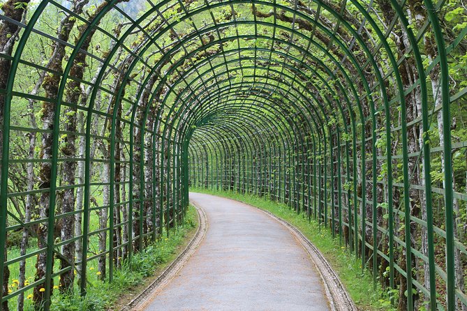 Neuschwanstein Castle and Linderhof Palace Day Trip from Munich - Timing, Comfort, and Realistic Expectations for the Whole 10.5 Hours