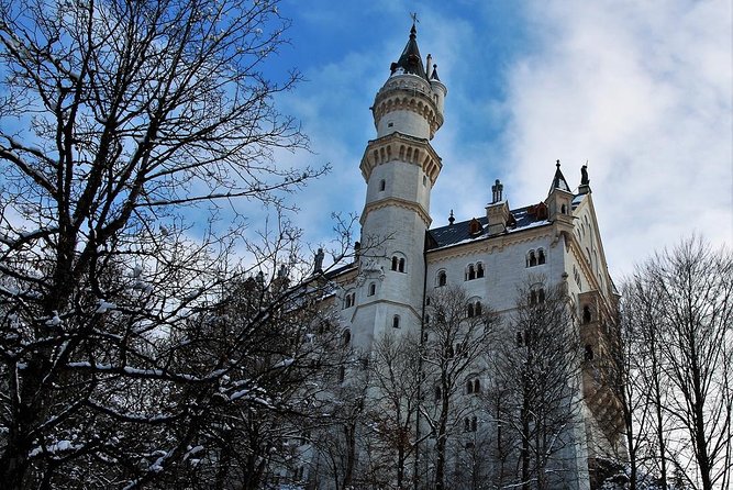Neuschwanstein Castle, Ettal Abbey and Oberammergau Private Tour from Munich - A fairytale castle day that also makes sense logistically