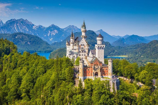 Neuschwanstein Castle, Ettal Abbey and Oberammergau Private Tour from Munich - Neuschwanstein Castle, Mary’s Bridge, and the skip-the-line reality